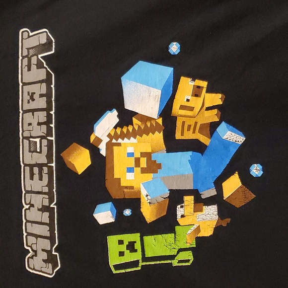 SZ. (2) TWO MEDIUM BEAST MODE & MINDCRAFT SHORTSLEEVE GAMER T- SHIRTS - Picture 4 of 7